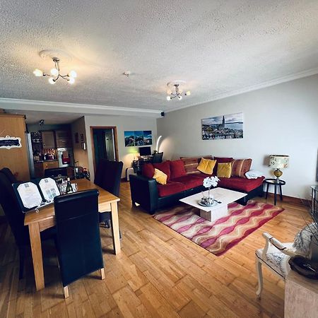 Fernway Residence Entire Property Κορκ Εξωτερικό φωτογραφία