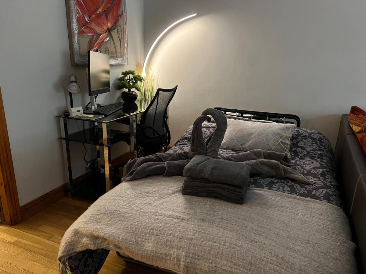 Fernway Residence Entire Property Κορκ Εξωτερικό φωτογραφία